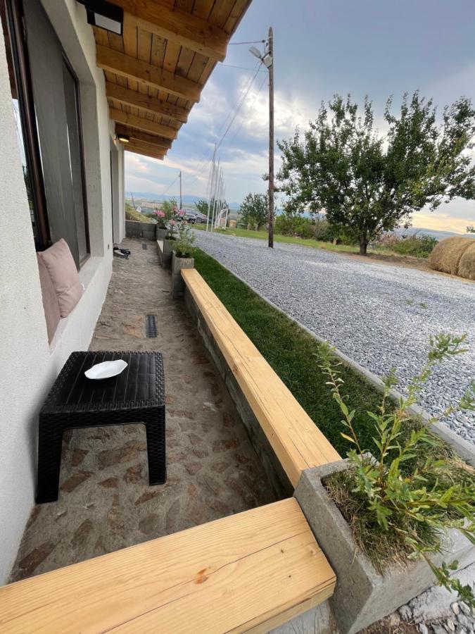Wineyards Salin Bed & Breakfast ทูร์ดา ภายนอก รูปภาพ