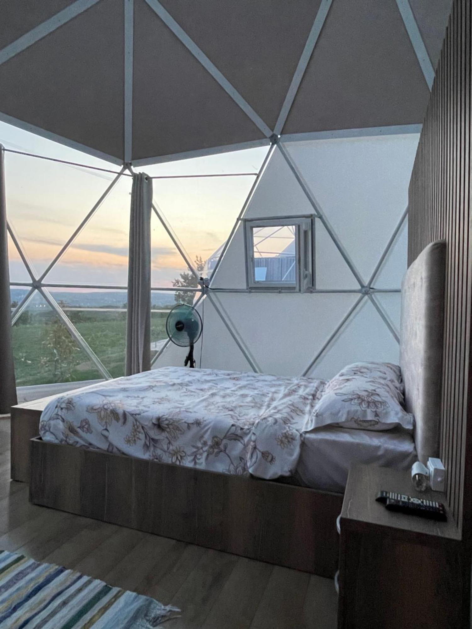 Wineyards Salin Bed & Breakfast ทูร์ดา ภายนอก รูปภาพ